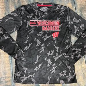 Campus Heritage Wisconsin Badgers Men’s Size Large Black, Gray, Camouflage Tee!